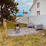 Beachfront Surf & House, Charming & Quiet Nyaraló *