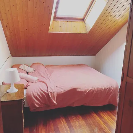 Beachfront Surf & House, Charming & Quiet Дом отдыха