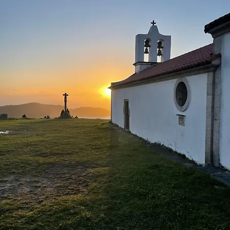 Beachfront Surf & House, Charming & Quiet Дом отдыха Villarrube