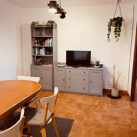 Дом отдыха Beachfront Surf & House, Charming & Quiet Villarrube