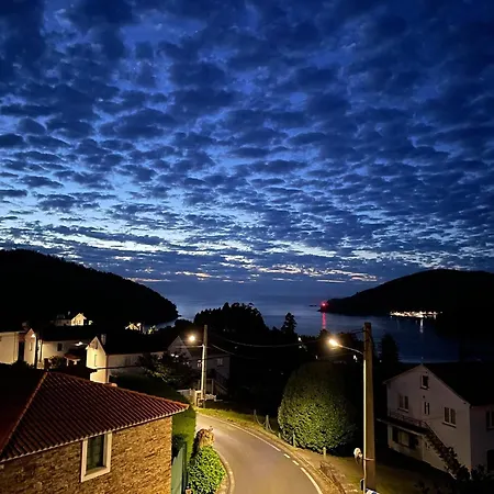 Beachfront Surf & House, Charming & Quiet Casa vacanze *