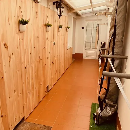 Дом отдыха Beachfront Surf & House, Charming & Quiet *