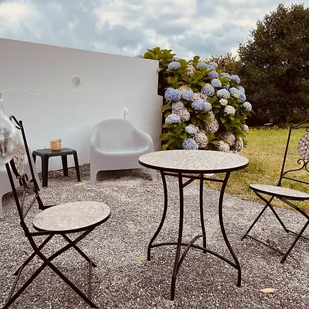 Beachfront Surf & House, Charming & Quiet Casa vacanze