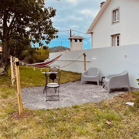 Beachfront Surf & House, Charming & Quiet Дом отдыха *