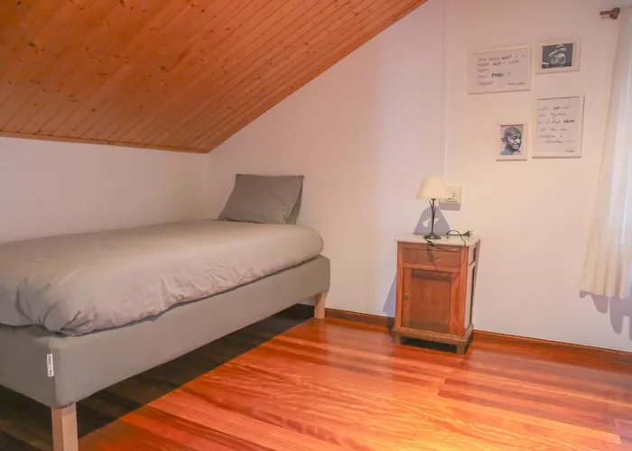 Beachfront Surf & House, Charming & Quiet * Villarrube