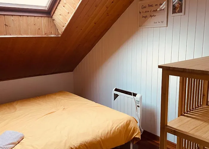 Beachfront Surf & House, Charming & Quiet 別荘 Villarrube