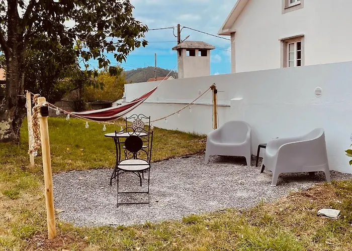 Beachfront Surf & House, Charming & Quiet 別荘 *